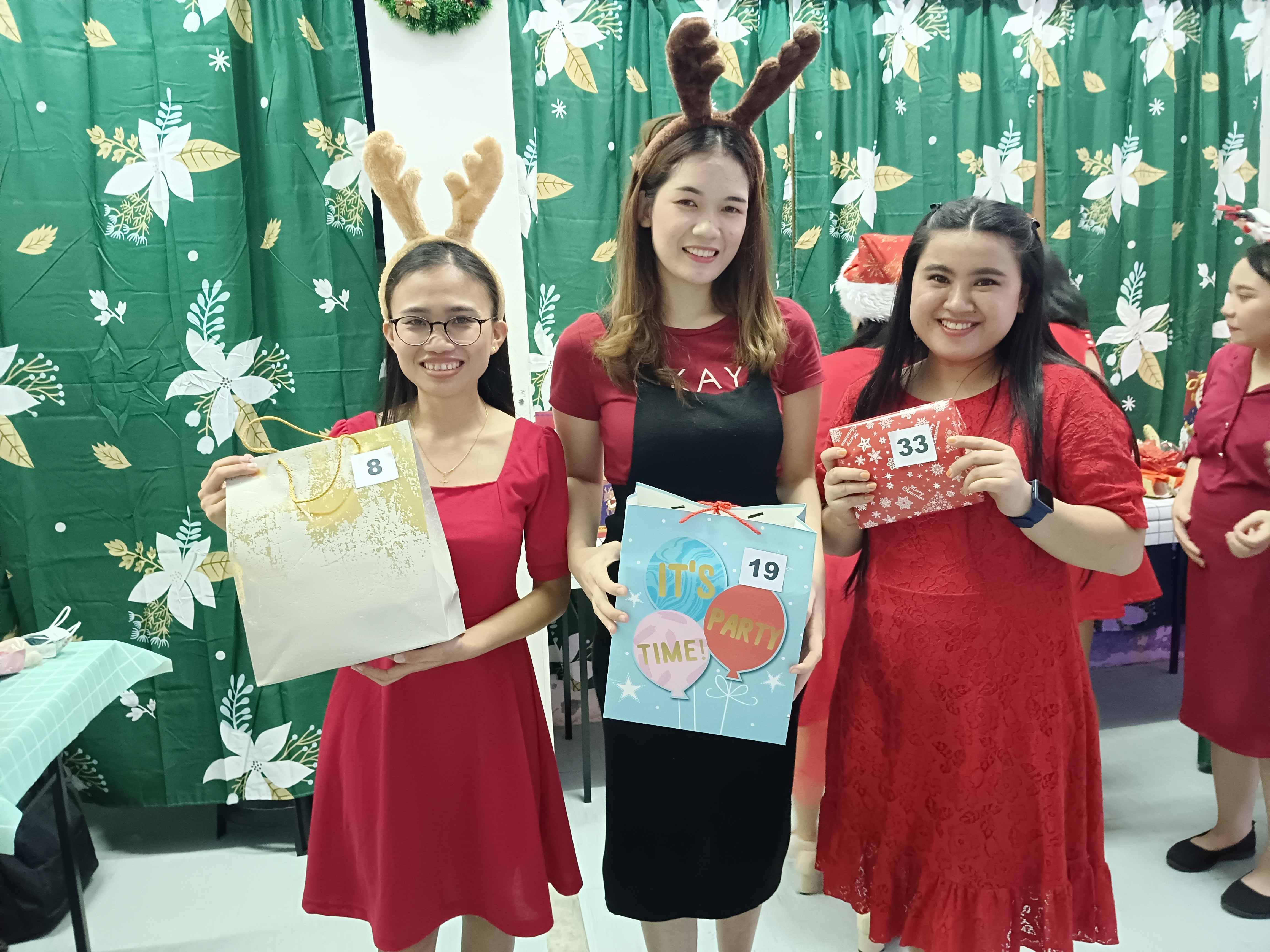 Pesta Natal Keluarga MyPath 12
