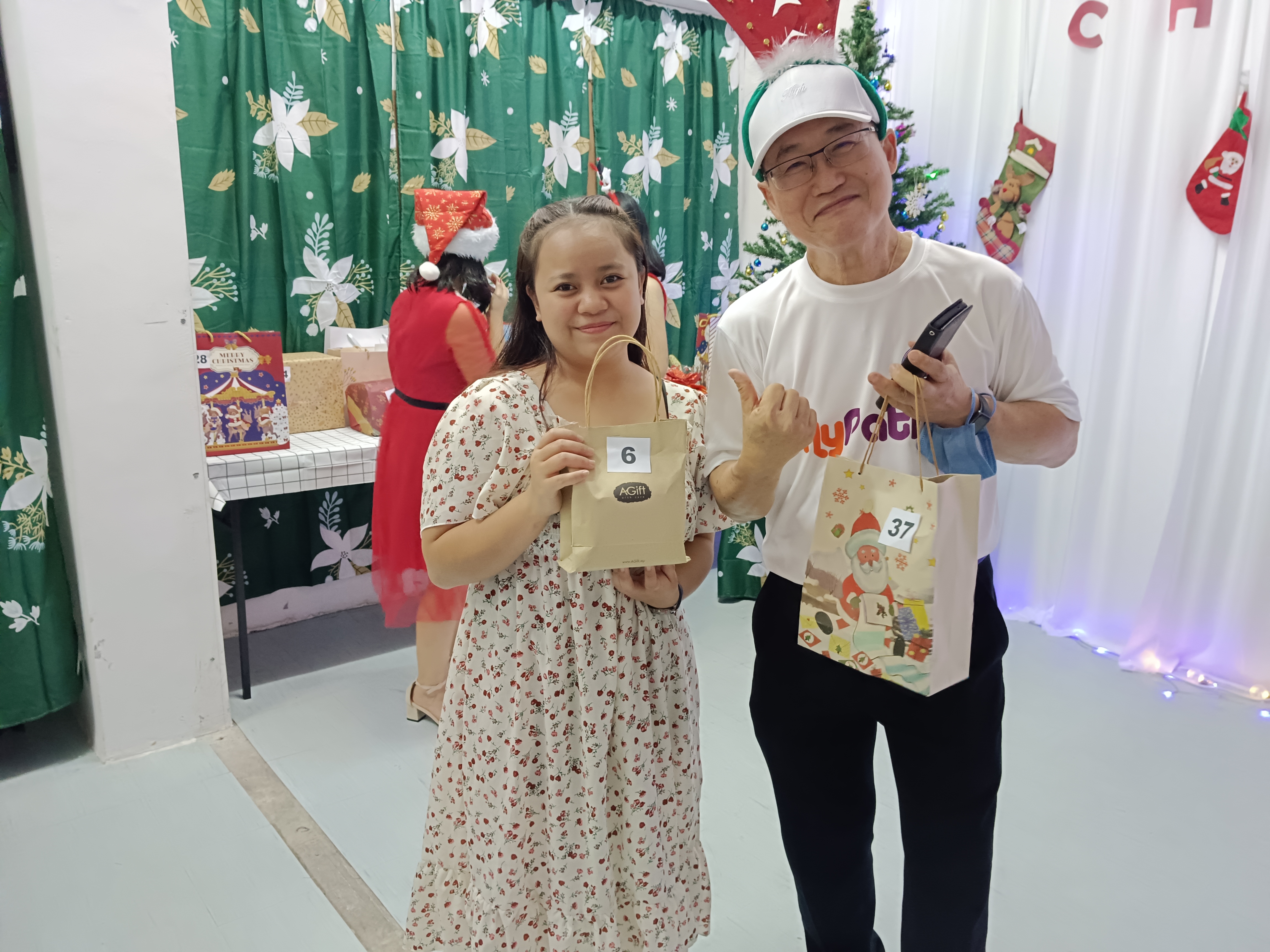 Pesta Natal Keluarga MyPath 13