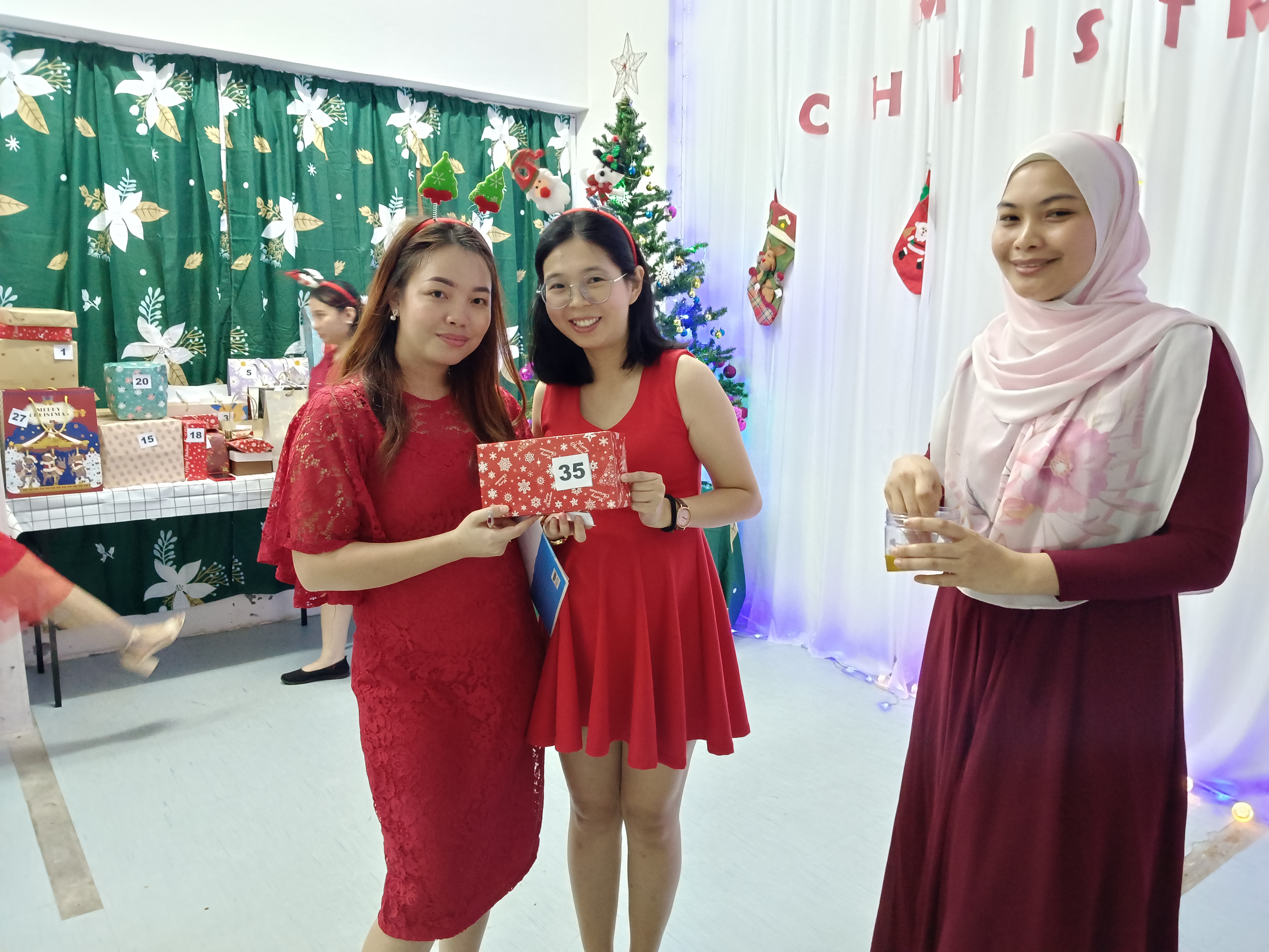Pesta Natal Keluarga MyPath 21